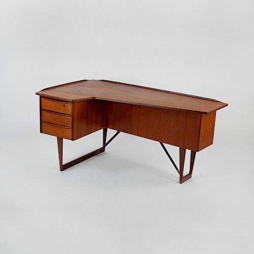 ‘Boomerang’ Teak Desk by Peter Løvig Nielsen