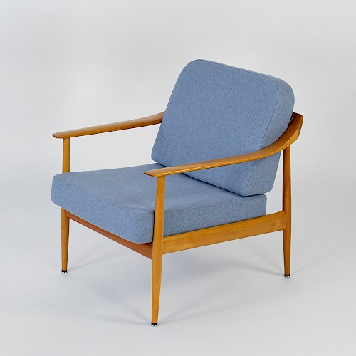 Set of 2 Cherrywood Easy Chairs by Knoll Antimott